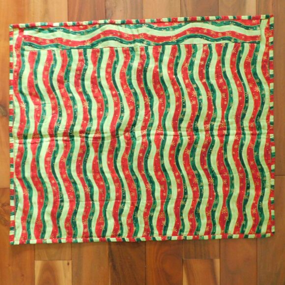 Christmas Quilted Wall Hanging Advent Calendar Handmade Pockets 25x21 EUC! - Picture 2 of 16